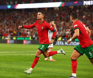Ronaldo ghi bàn thắng thứ 901, Bồ Đào Nha ngược dòng hạ gục Scotland