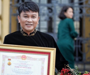 Nam nghệ sĩ được phong NSND ở tuổi 50: Sự nghiệp thăng trầm, trung niên chọn không cưới vợ, sống chung với mẹ già