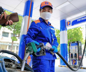 Giá xăng sẽ giảm lần thứ 4, RON 95 xuống dưới 20.000 đồng/lít?
