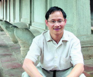 Đây là nhà khoa học Việt thành công tại NASA, khoảnh khắc ông cắm lá cờ Tổ quốc ở Nam Cực khiến hàng triệu con tim tự hào!