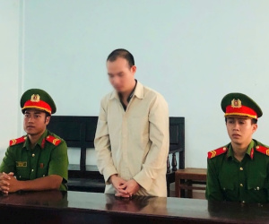 Dụ dỗ, xâm hại bé gái con của bạn nhậu