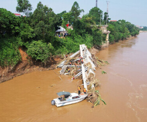 Tìm thấy 1 thi thể nghi là nạn nhân vụ sập cầu Phong Châu