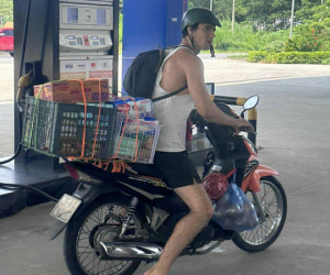 Đã tìm ra danh tính 'anh Tây' một mình đi xe máy đến Tuyên Quang hỗ trợ bà con vùng lũ