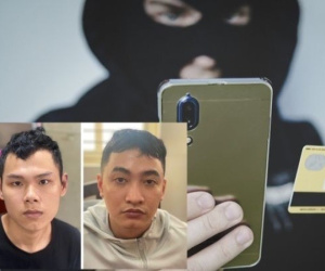 Vờ đổi ngoại tệ rồi cướp giật