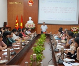 Vụ cơm giáo viên chỉ có 2 miếng chả: Đối thoại với chủ tịch huyện, nhiều giáo viên nghẹn ngào