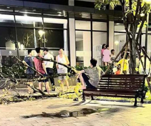 Hà Nội: Người phụ nữ bỏ rơi bé gái sơ sinh ở sảnh nhà chờ chung cư rồi rời đi nơi khác