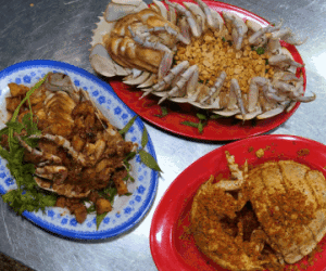 Đặc sản 'xe tăng lội nước' có vẻ ngoài kỳ dị, khách Hà Nội khen ngon hơn tôm hùm