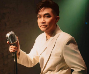 Hậu đổ vỡ hôn nhân, nam ca sĩ Việt ở nhà thuê, đi xe ôm, ăn chay trường, bạn gái vô cùng nóng bỏng