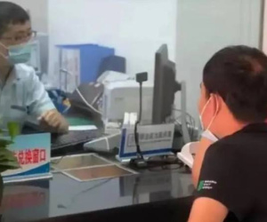 Doanh nhân gửi tiết kiệm 166 tỷ đồng với lãi suất cao, 3 năm sau phát hiện không còn 1 xu, ngân hàng thẳng thừng: 'Không liên quan đến chúng tôi'