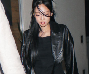 'Tóm gọn' Jennie hẹn hò nam idol cực hot ở Mỹ