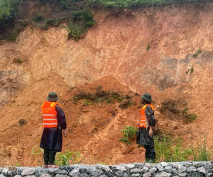 Lo sợ lở núi trong đêm, Quảng Trị di dời khẩn cấp hơn 80 hộ dân
