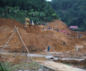 Nỗi đau của đại gia đình 9 người bị vùi lấp dưới 6 mét đất