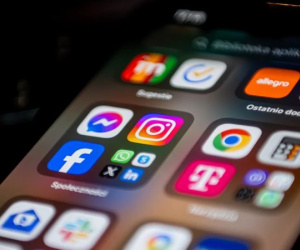 Facebook, TikTok theo dõi người dùng để trục lợi