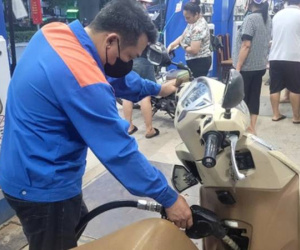Chuyện gì đang xảy ra trên thị trường xăng dầu?