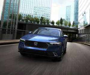 Honda Accord 2025 đối thủ Toyota Camry liệu có về Việt Nam?