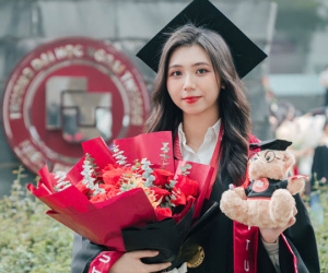 Nữ sinh đỗ Thạc sĩ của Thanh Hoa từ khi còn chưa tốt nghiệp ĐH: 'Học bá bản địa cố 1, mình sẽ phải cố 10'