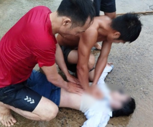 Qua đập tràn tới trường, hai anh em ở Thanh Hóa bị lũ cuốn trôi