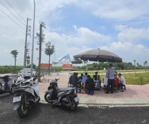 Có hiện tượng 'cò’ đấu giá đất thao túng thị trường