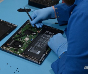 ‘Mổ bụng’ laptop Huawei tiết lộ tiến bộ công nghệ của Trung Quốc