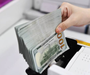 Giá USD ngân hàng đồng loạt lao dốc