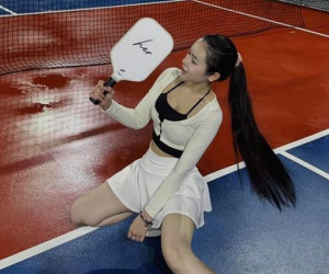 Ý Nhi khoe cảnh nhễ nhại mồ hôi trên sân pickleball, lộ chi tiết phải gọi tên Xemesis