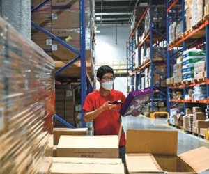Hết rồi cái thời Shopee, Lazada là 'thiên đường': Người bán kiệt sức, phải đóng cửa gian hàng vì phí cao