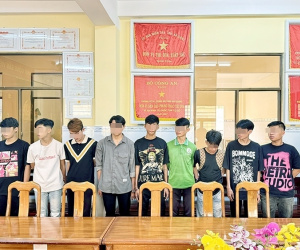 Bắt tạm giam 12 thanh thiếu niên về tội 'Giết người'