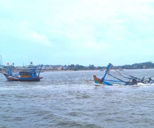 Xác minh việc tàu cá Quảng Ngãi bị tấn công, 10 ngư dân bị thương
