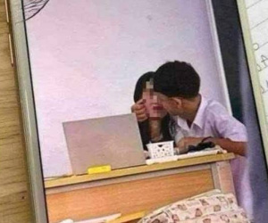 Nam sinh THPT có cử chỉ thân mật với nữ giáo viên trẻ: Là hành động 'bộc phát'