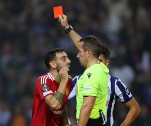 Bruno Fernandes bị đuổi khỏi sân trận thứ 2 liên tiếp