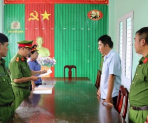 Cán bộ địa chính giúp người phụ nữ chiếm đoạt 32 tỷ đồng