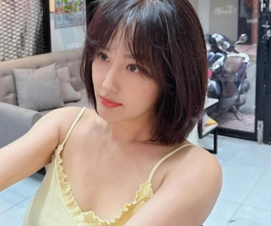 Hoa hậu Mai Phương Thúy xin lỗi fan trong tình trạng say xỉn