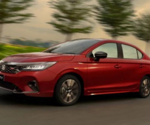 4 mẫu sedan giá rẻ đang ưu đãi mạnh: Toyota Vios giảm 50 triệu, một mẫu ăn khách giảm gấp đôi