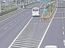 Tài xế chở 15 khách chạy lùi ở cao tốc Long Thành - Dầu Giây bị camera phát hiện