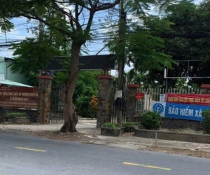 Tấn công Trưởng Công an xã, đối tượng vừa ra tù lại... xộ khám