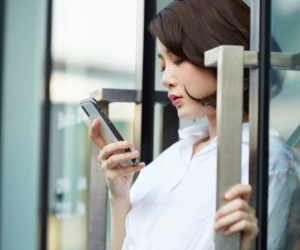 Nửa đêm nhận được tin nhắn của bạn thân, tôi mở ra xem thì sốc nặng và đòi hủy hôn ngay khi thấy sự việc trong tấm ảnh
