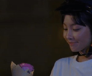 Phim Việt giờ vàng lật mặt nhanh hơn lật bánh tráng
