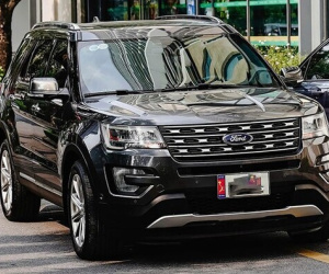 SUV 'chủ tịch' Ford Explorer chạy 7 năm, chỉ 800 triệu ở Hà Nội