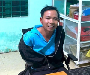 'Nghịch tử' chém cha tử vong, đánh mẹ bị thương