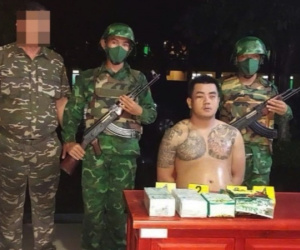Bơi theo sông từ Campuchia về Việt Nam 'ôm' theo 4kg ma túy