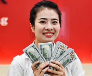 Giá USD ngân hàng đồng loạt tăng mạnh
