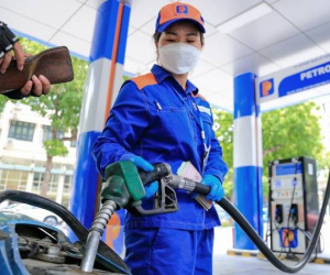 Giá xăng ngày mai sẽ quay đầu giảm?
