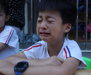 Con làm phép tính '4 + 6 + 1 = 11' bị cô giáo gạch đỏ, phụ huynh tưởng cô chấm sai, tới lớp hỏi và cái kết 'bức xúc tăng gấp bội'