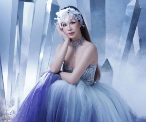 Concert của Uyên Linh diễn ra đúng thời điểm cạnh tranh gay gắt, giá vé cao, chỉ mời vỏn vẹn 2 nghệ sĩ