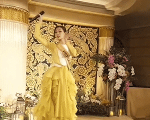 Hoa hậu Quế Anh mặc áo yếm, hát ‘Đất nước lời ru’ ở Miss Grand International