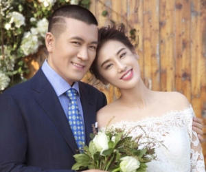 'Nàng dâu bạc tỷ' showbiz vạch trần bí mật 7 chiếc điện thoại, 8 nhóm chat của chồng đại gia