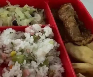 Người mẹ sốc nặng khi chứng kiến bữa ăn bán trú có giá cả 1 triệu nhưng lèo tèo vài món của con