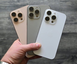iPhone 16 Pro Max vẫn 'đắt như tôm tươi' dù bị chê