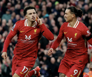 Liverpool quật ngã Chelsea, lấy lại ngôi đầu Ngoại hạng Anh