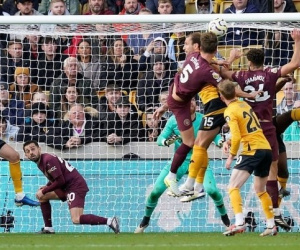 VAR đúng hay sai khi công nhận bàn quyết định chiến thắng của Man City trước Wolves?